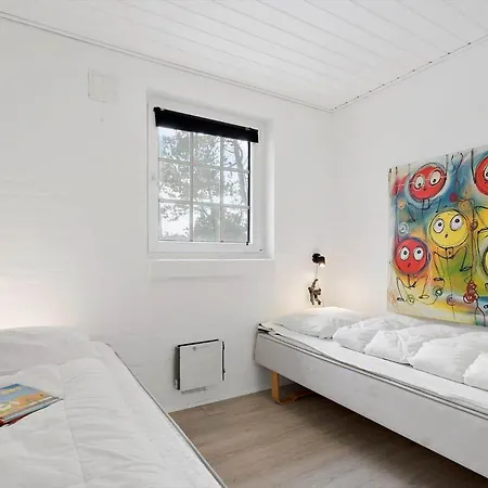 2252-ringkobing-lyngvejen-16 Nyaraló *